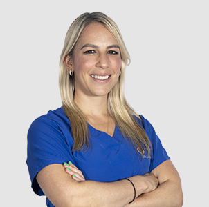 Licenciada Cristina Bolaños